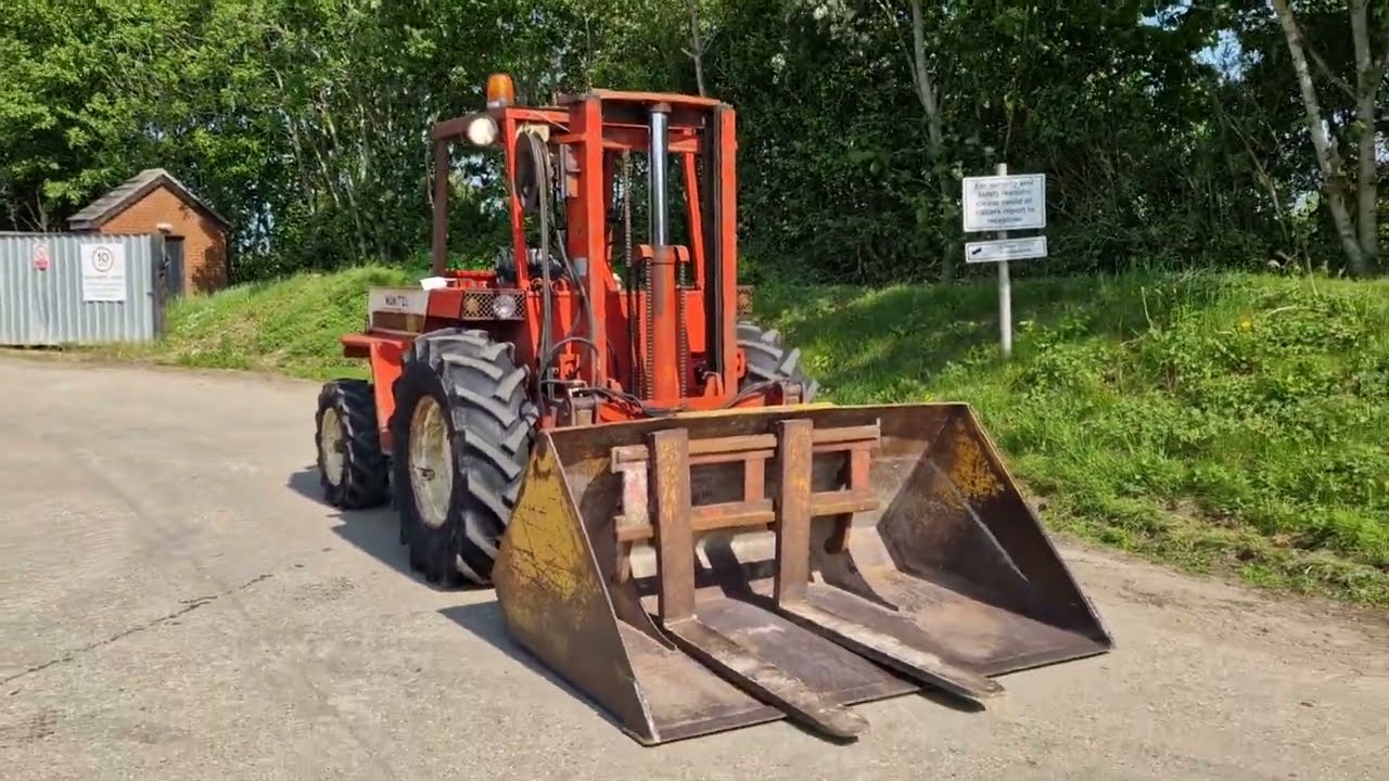 1979 Manitou MB 25P 2WD Rough Terrain forklift   21629