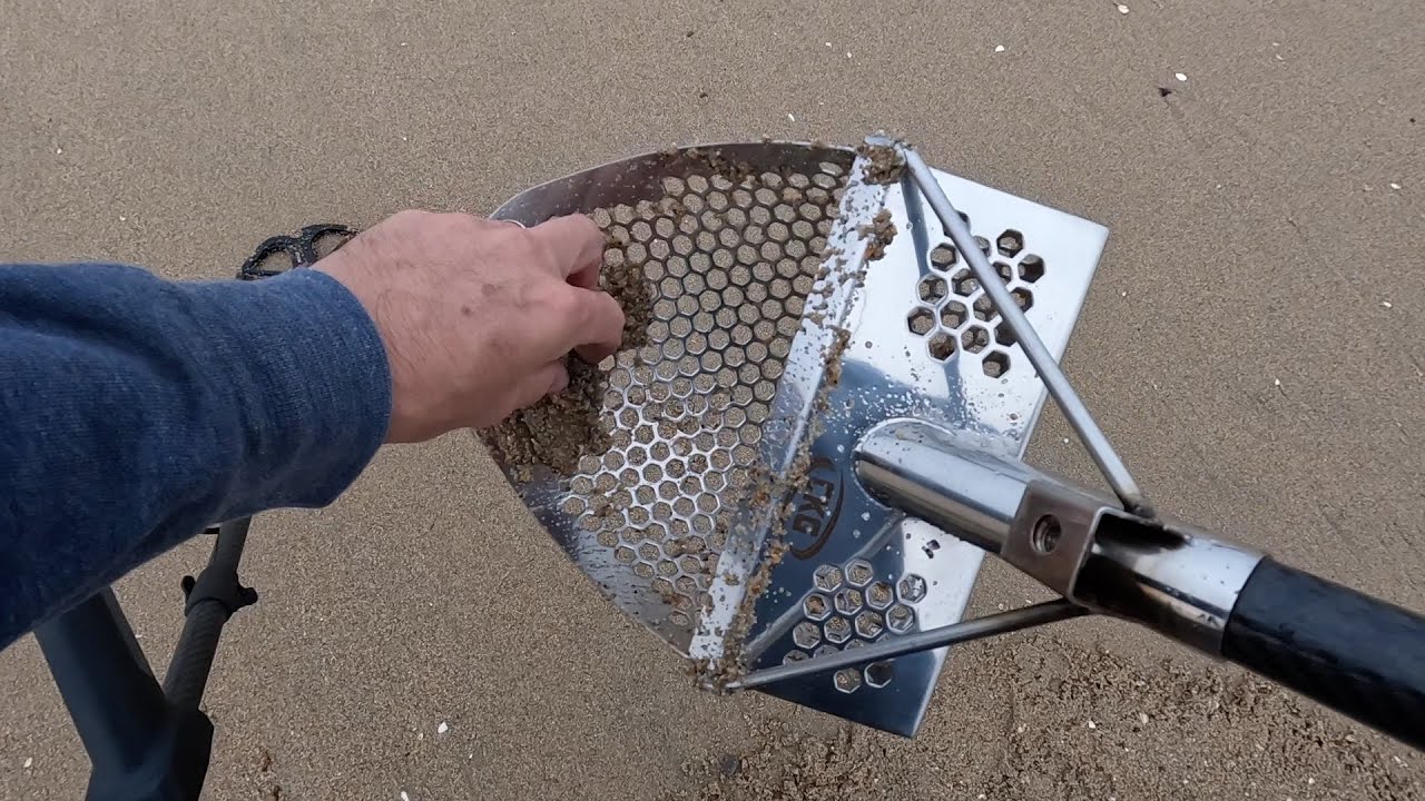 Evening Beach Metal Detecting - Sunset Beach - Equinox 900