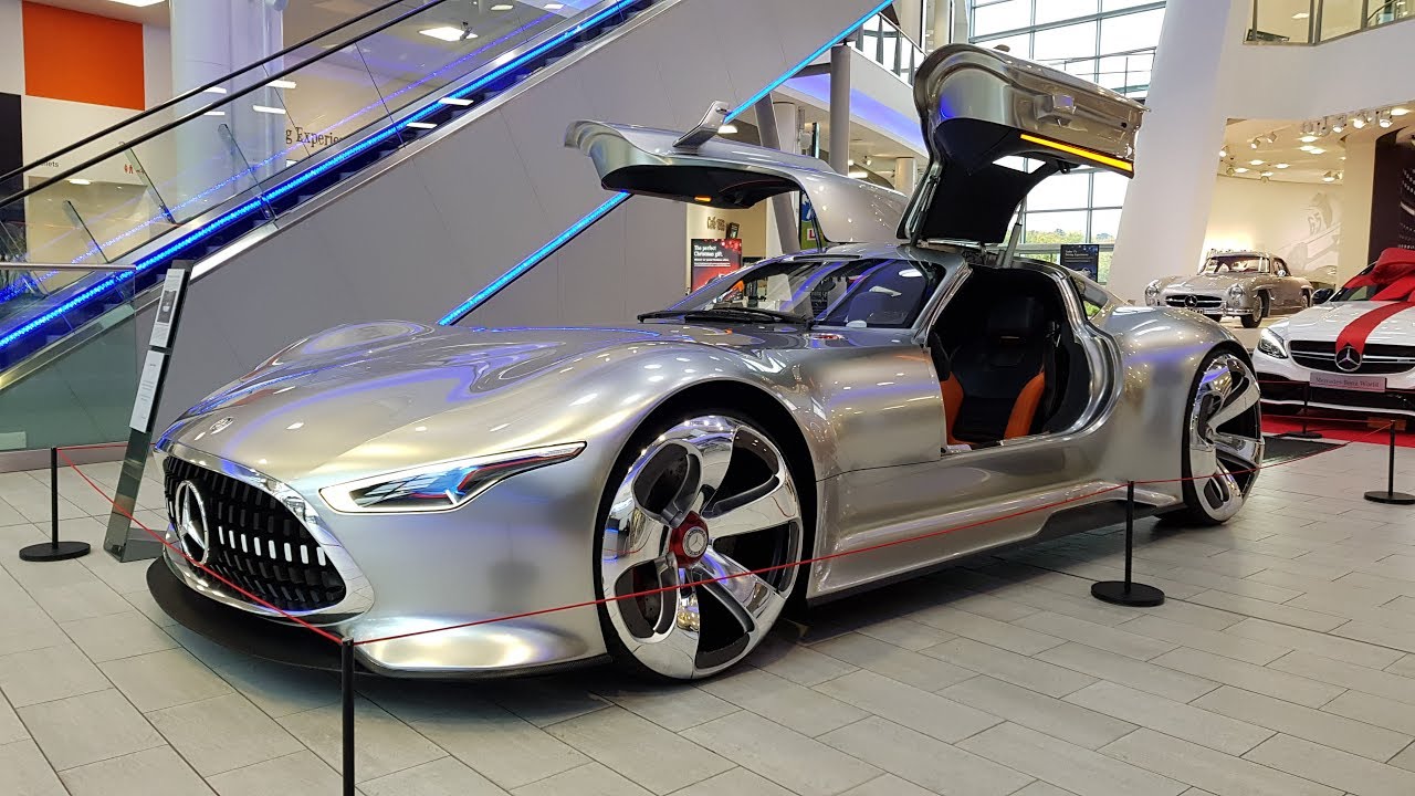Batman's Mercedes AMG Vision Gran Turismo: In-Depth Exterior and Interior Tour
