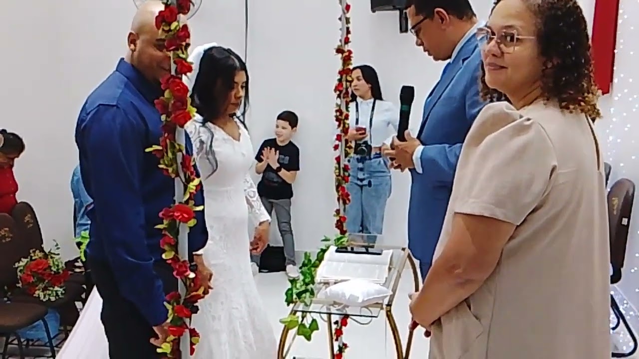 Trocando as aliança 