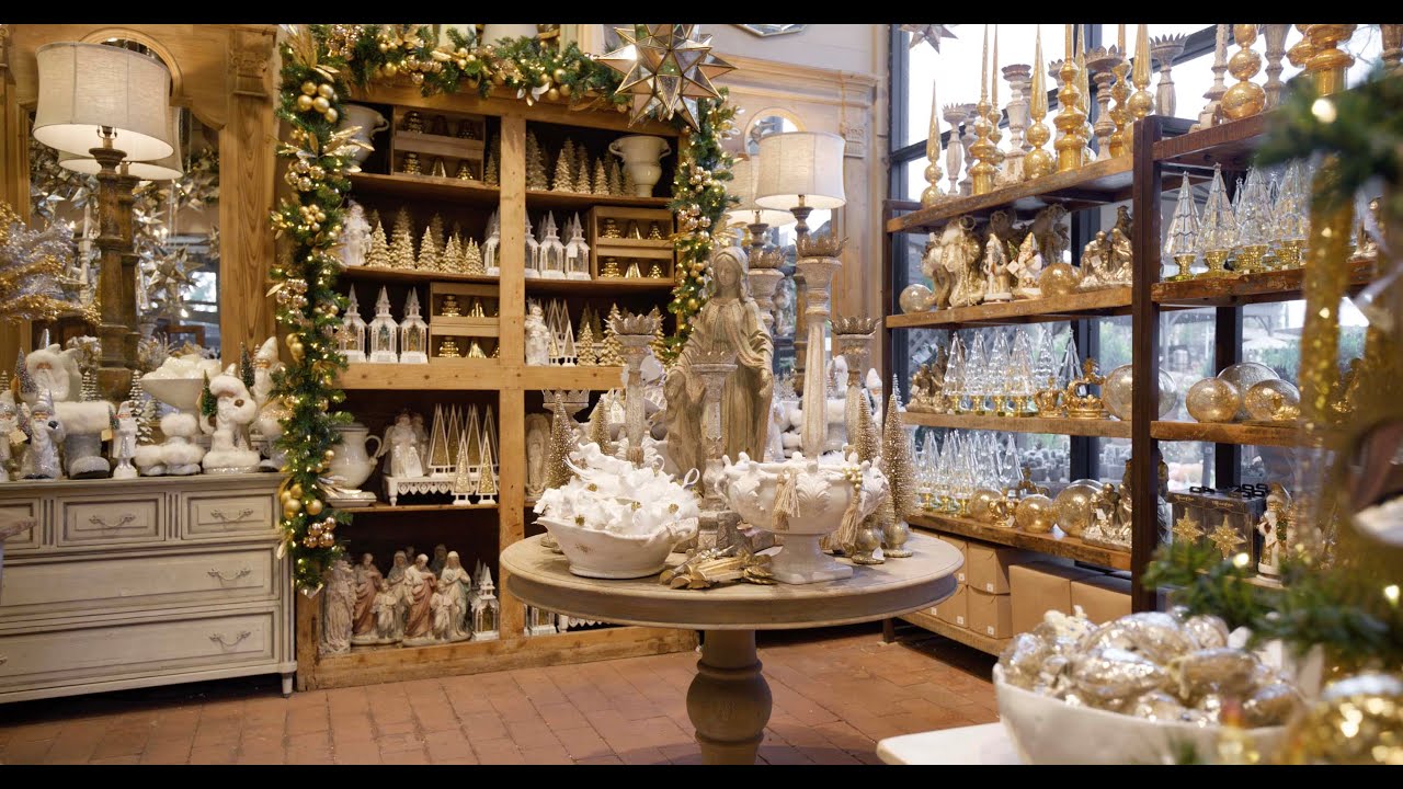 Roger's Gardens Bright & Beautiful Christmas Boutique 2022