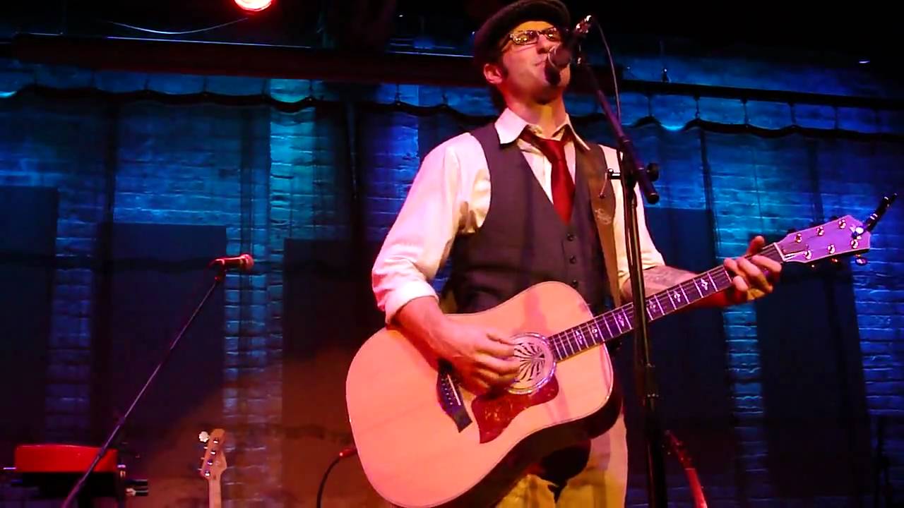 Tony Lucca - Pretty Things (Evanston SPACE 3/20/2010)