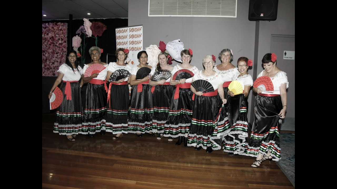 Señorita Fan Dance. - Cultural Dance