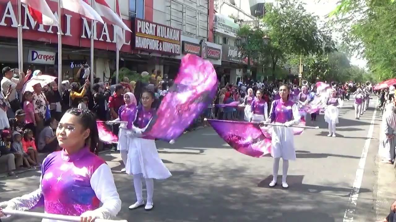 STREET PARADE UMUM - PIALA RAJA HB X 2022 I MB SYMPHONY RAMA UNIVERSITAS JEMBER