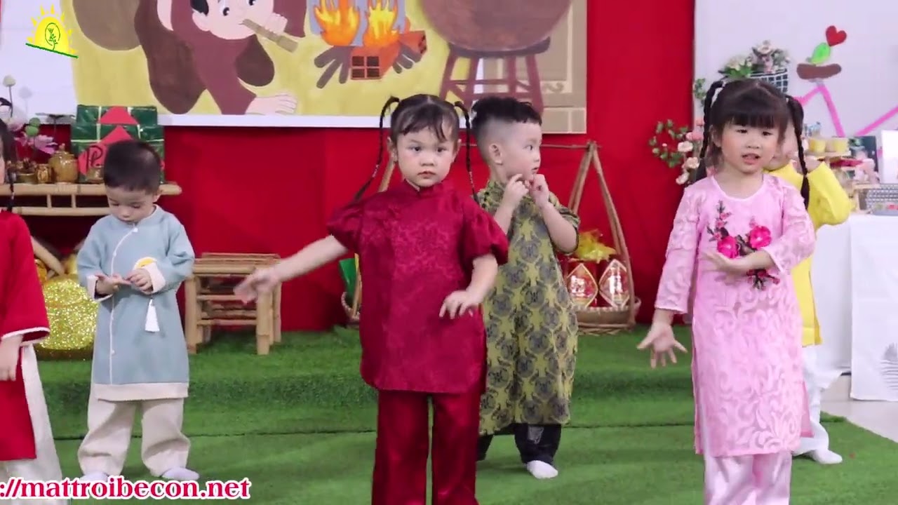 Múa lớp Mầm 2 - Bé Vui đón tết | Văn nghệ mừng xuân Ất Tỵ 2025 | Trường Mầm Non Mặt Trời Bé Con