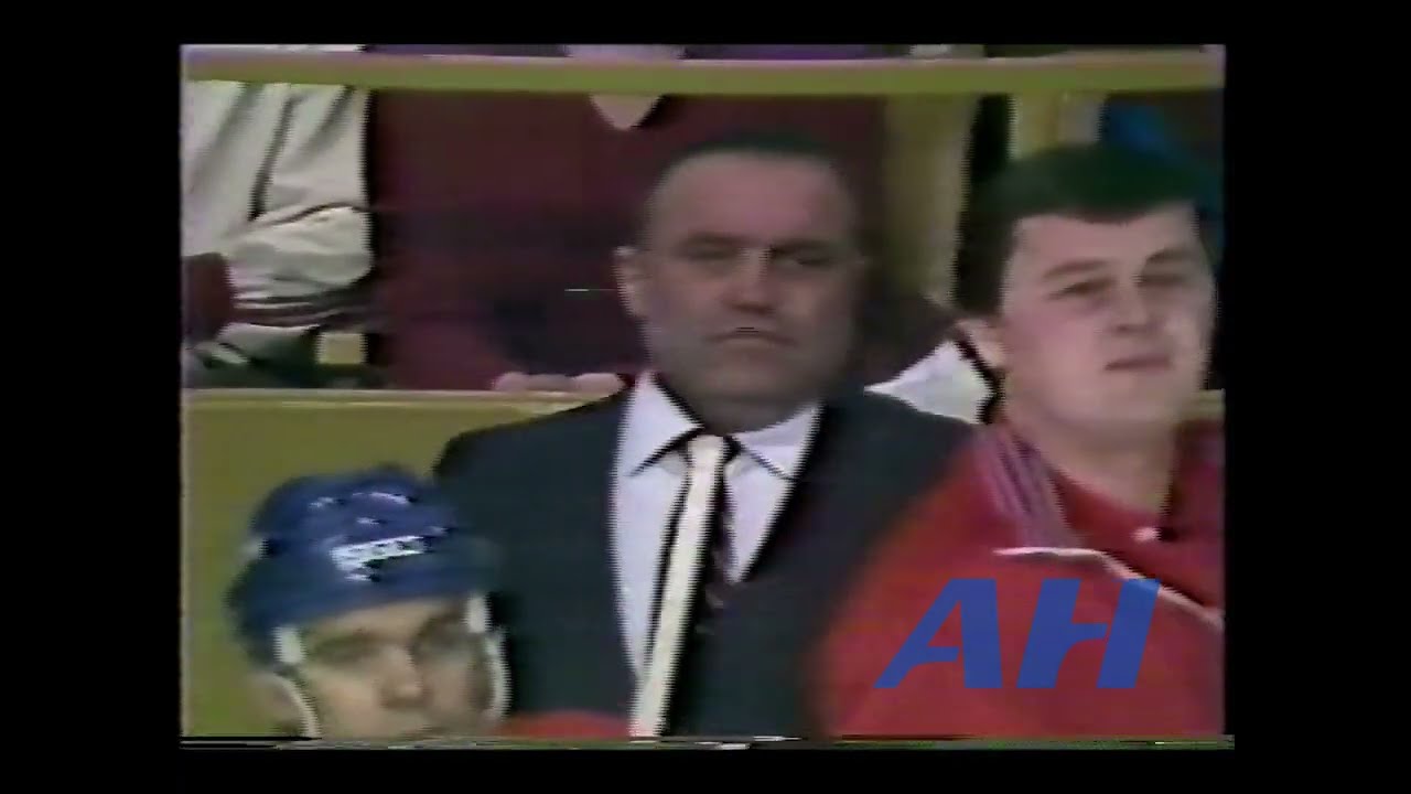 NHL Jan. 17, 1981 Dan Maloney,TOR v Chris Nilan,MTL Toronto Maple Leafs Montreal Canadiens