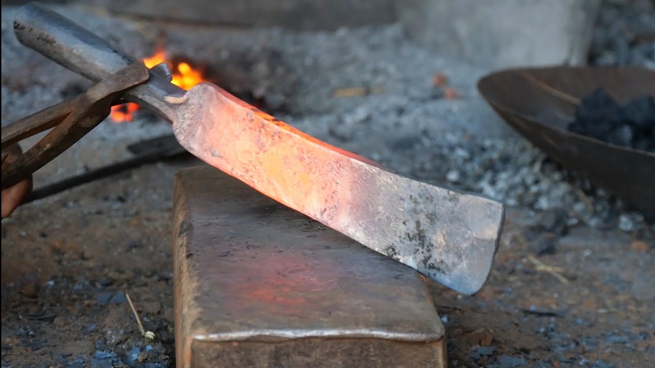 making a bamboo cutting knife | blacksmith |