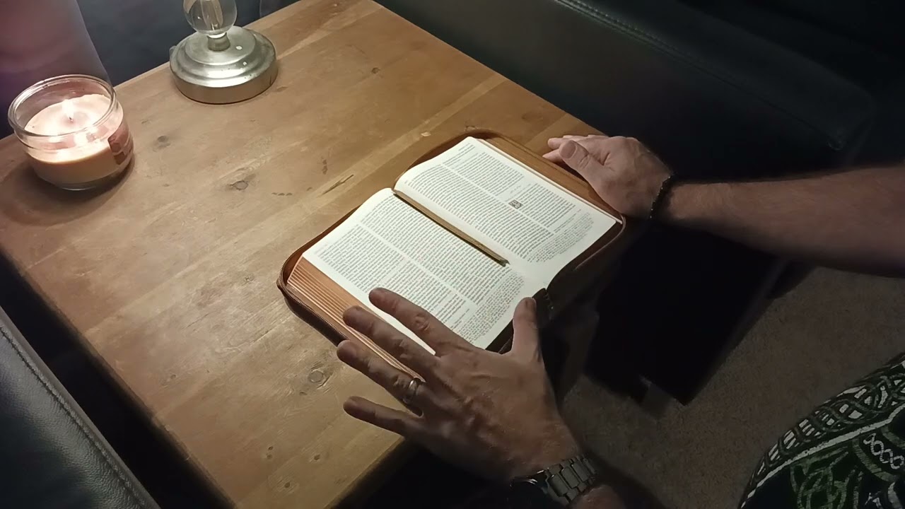 ESV PSQ SCHUYLER ZIPPER EDITION