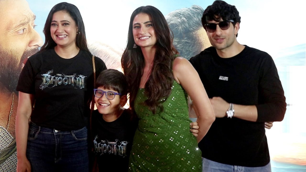 Ibrahim Ali Khan, Palak Tiwari, Shweta Tiwari, Reyansh At The Bhootni Movie Screening
