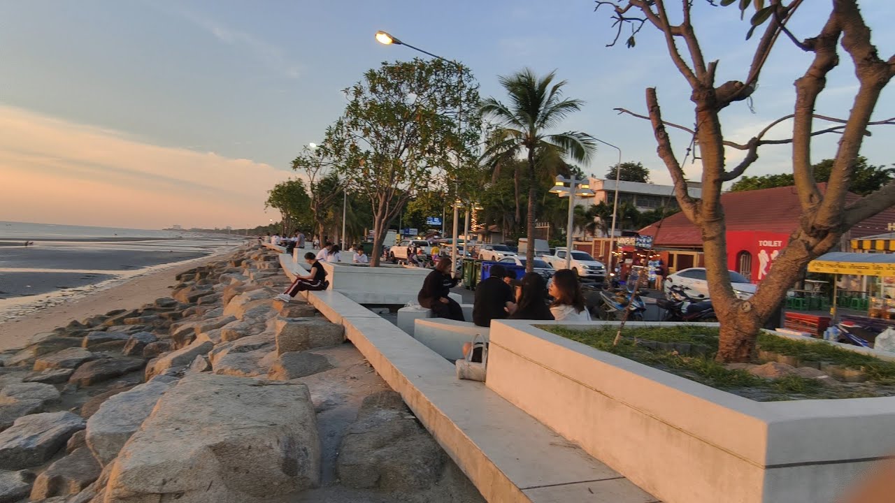 ชมพระอาทิตย์ตกดินที่บางแสนบรรยากาศหาที่ไหนไม่ได้ที่นี่ประเทศ 🇹🇭🏡🌴