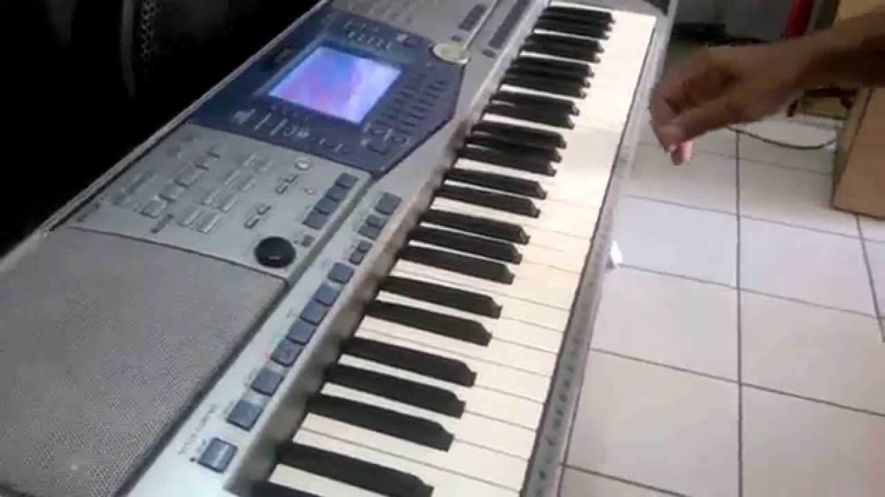 Teclado Yamaha PSR 1100 usado em &oacute;timo estado &aacute; venda!