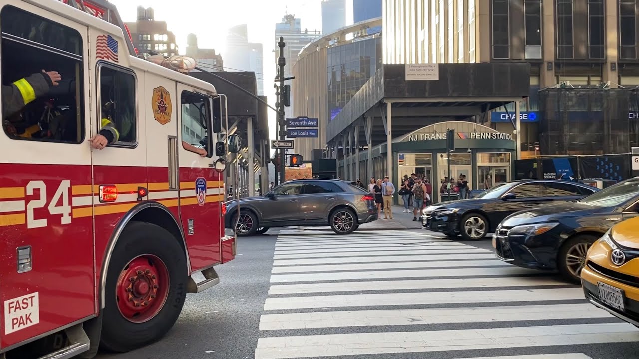 FDNY Ladder 24 Responding Urgently Against Traffic