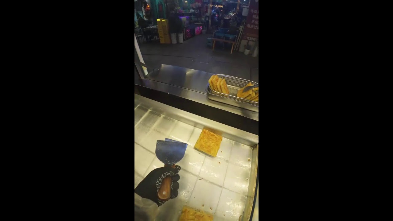 Street Food POV | Hot Potato Pancake Cutting | Ambient Sounds Only
