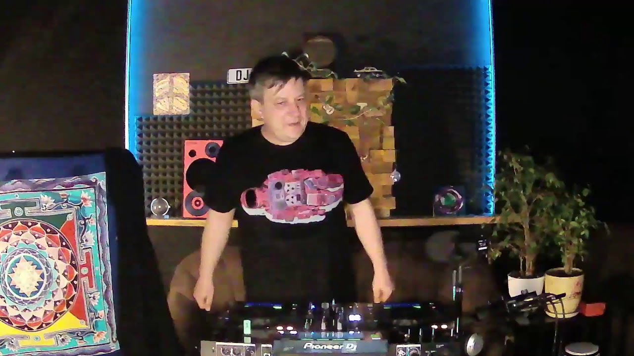 №31 &bull; Downtempo Multicultural Electronica &bull; mixed by DJ Dmitry Raevsky &bull; 2021-03-28