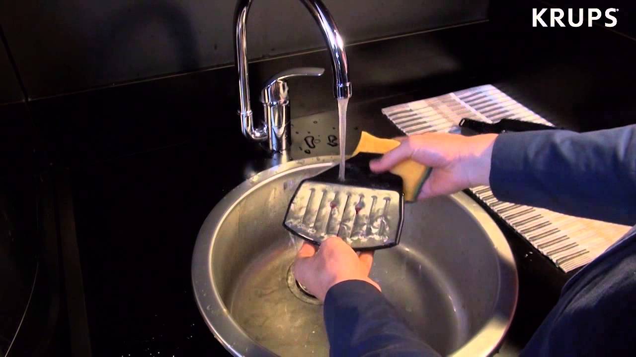 Jak utrzymać ekspres KRUPS z serii EA82 w czystości