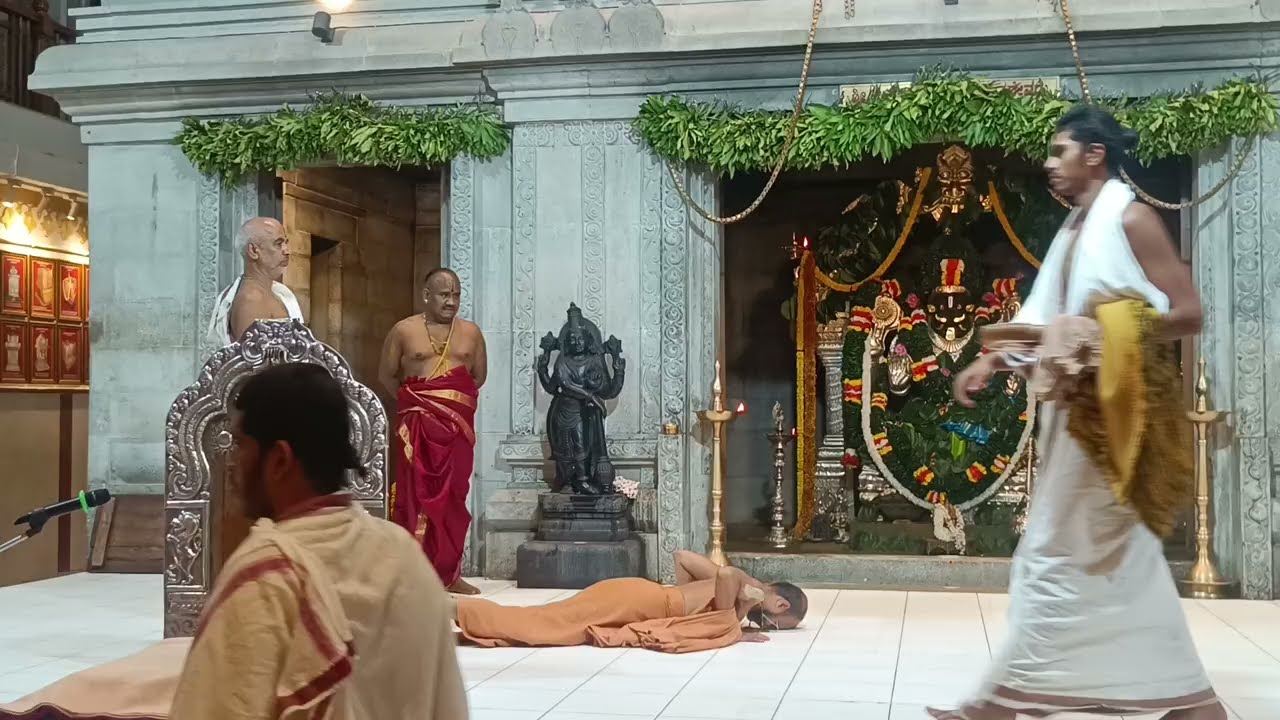 Sri Satyatmateertha gurubhyo namaha 🙏🙏 🙏 sri Uttaradhi matha banglore 05-05-2025🪷🪷🪷🪷🪷