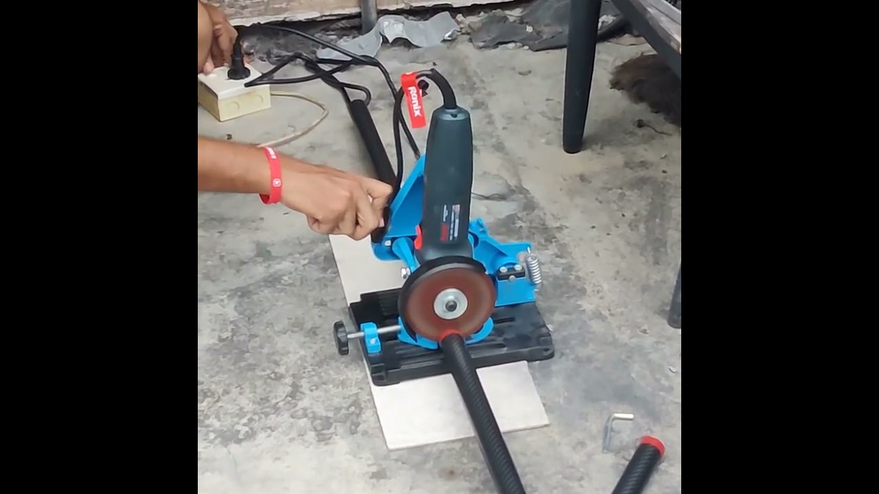 Cutting Carbon fiber tube with Ronix Angle grinder