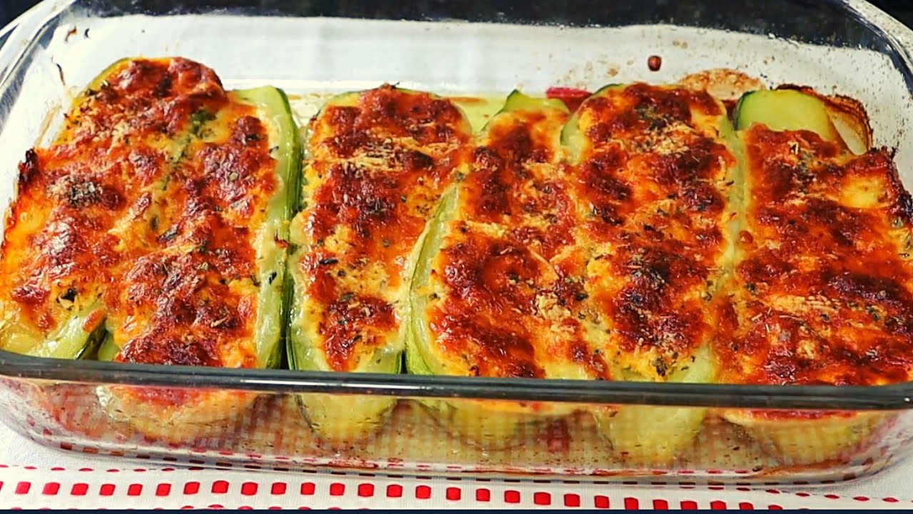 ABOBRINHA RECHEADA COM FRANGO ASSADA NO FORNO. RECEITA INCRIVEL!