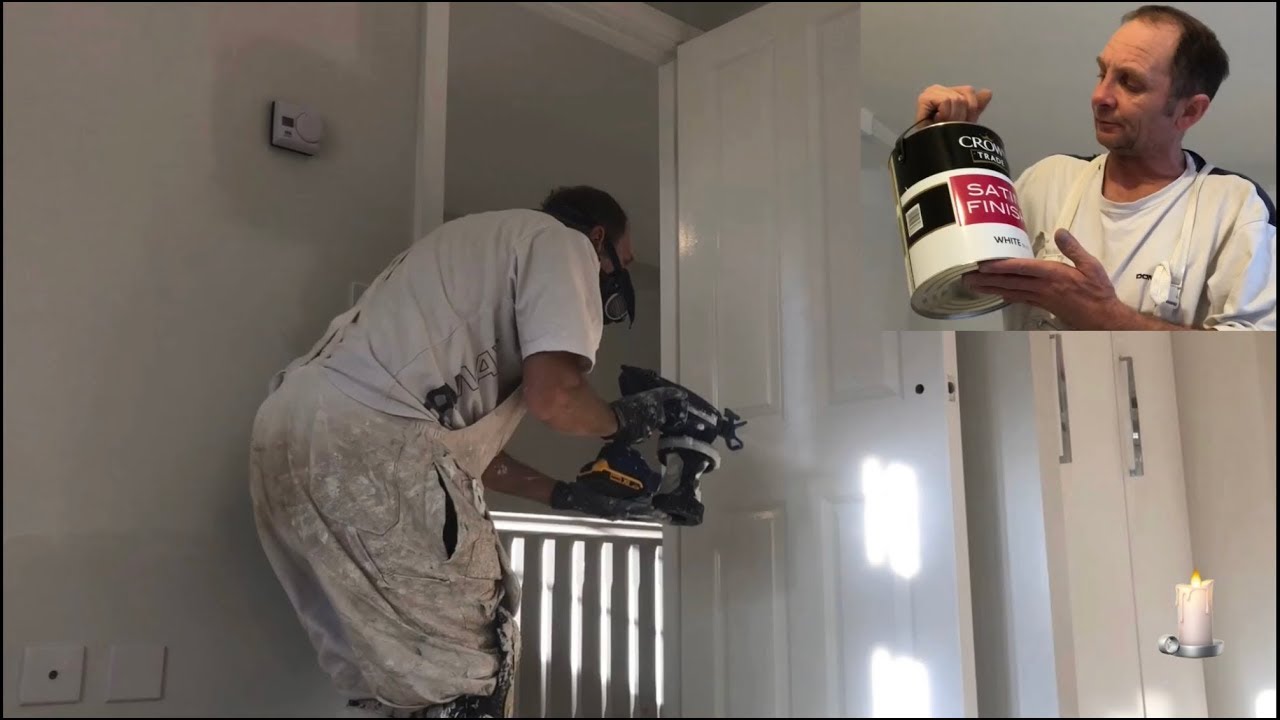 Graco ULTRAMAX,  Spraying oil based paint on doors