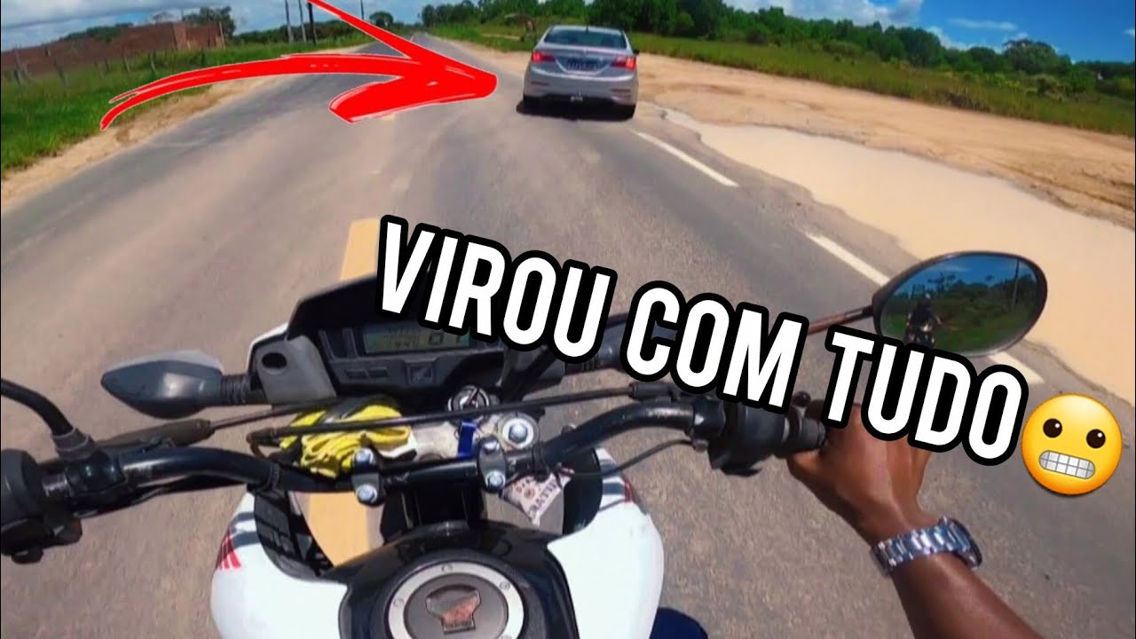 Virou com tudo no meio da br 😬