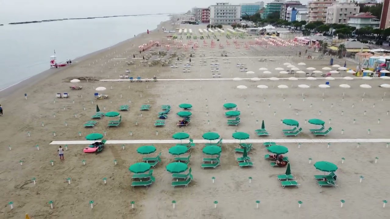 #djimavicminidrone .. volando sulle spiagge di Valverde Cesenatico.