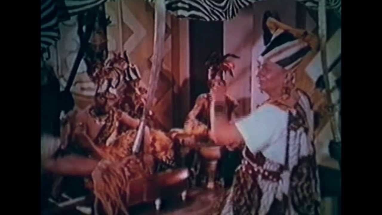 Clara &Oslash;st&oslash; - P&aring; min lysegr&oslash;nne &oslash;  - Udklippet scene fra filmen 