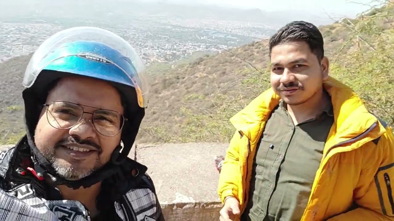 Exploring Ajmer: Khwaja Gareeb Nawaz Dargah & Taragarh Fort Vlog from Delhi