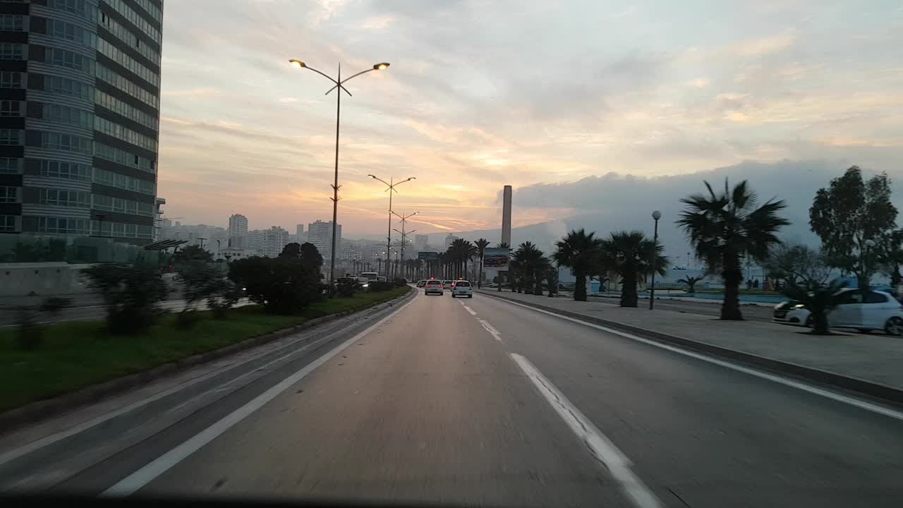 Driving in oran Algérie 31 12 2018 وهران الجزائر