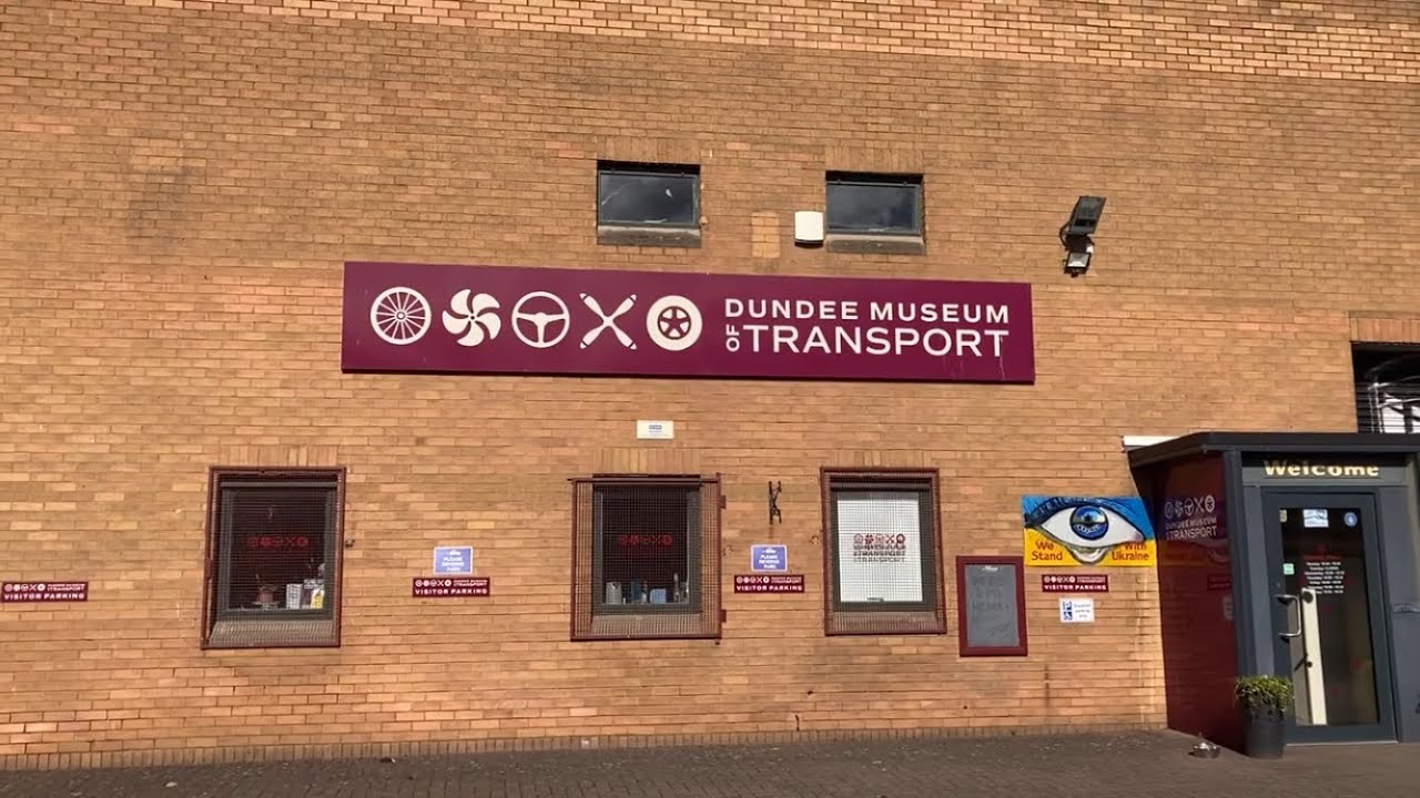 Я обнаружил икону Диснея в Музее транспорта в Данди.