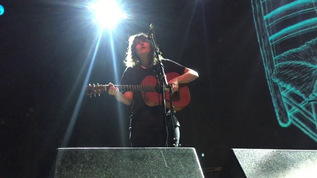 Courtney Barnett - Drunk on Election Night