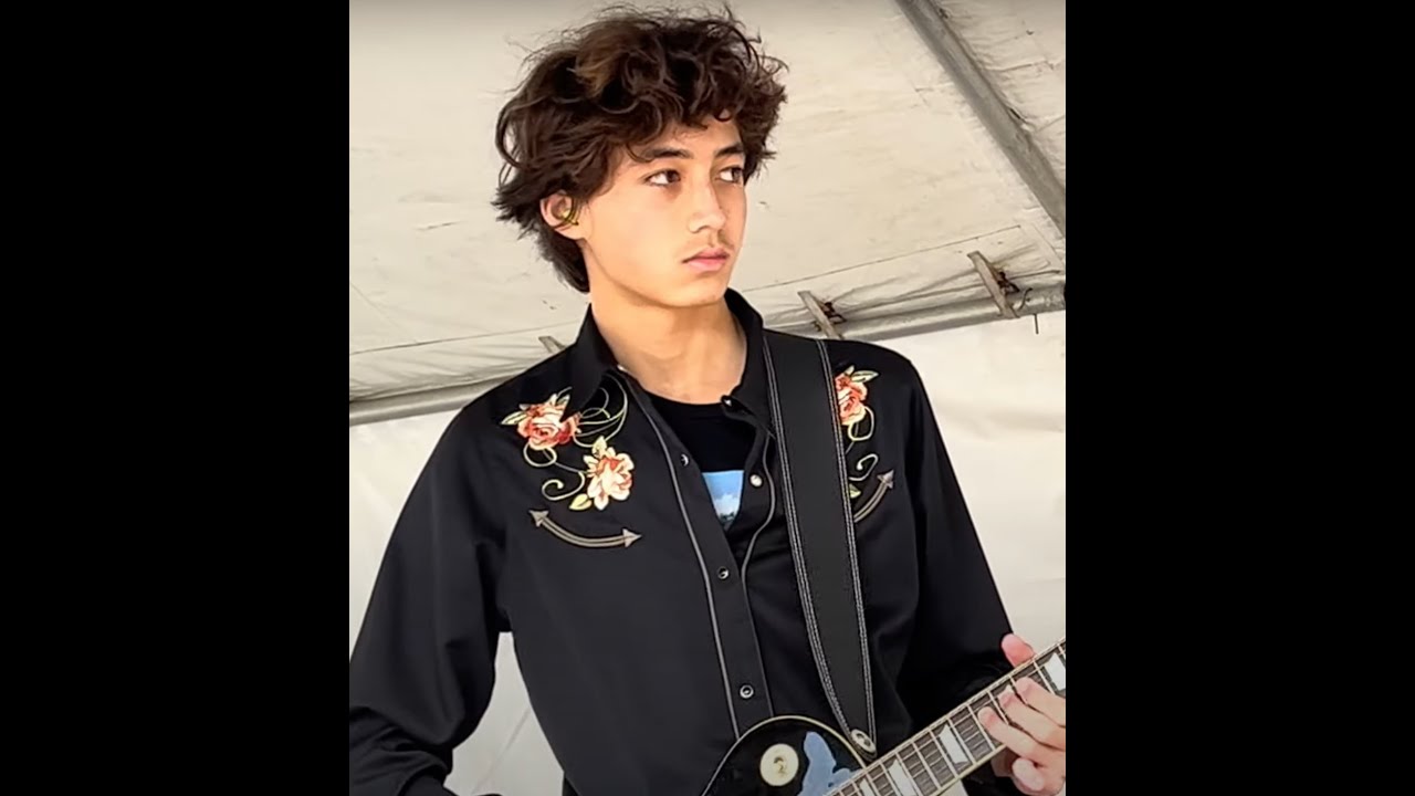 Europa: Earth’s Cry Heaven’s Smile (Carlos Santana) - Enzo & Layse #santana #guitar #rock