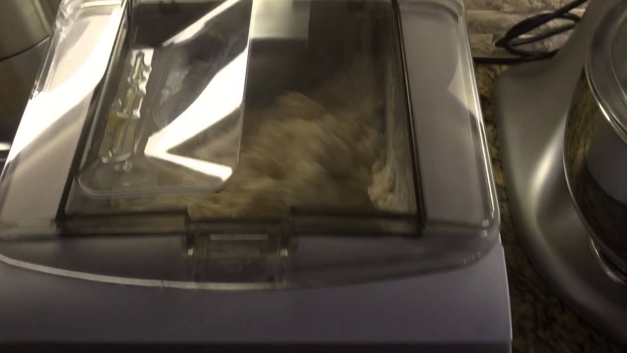Making lasagne noodles in the Philips Pasta Maker
