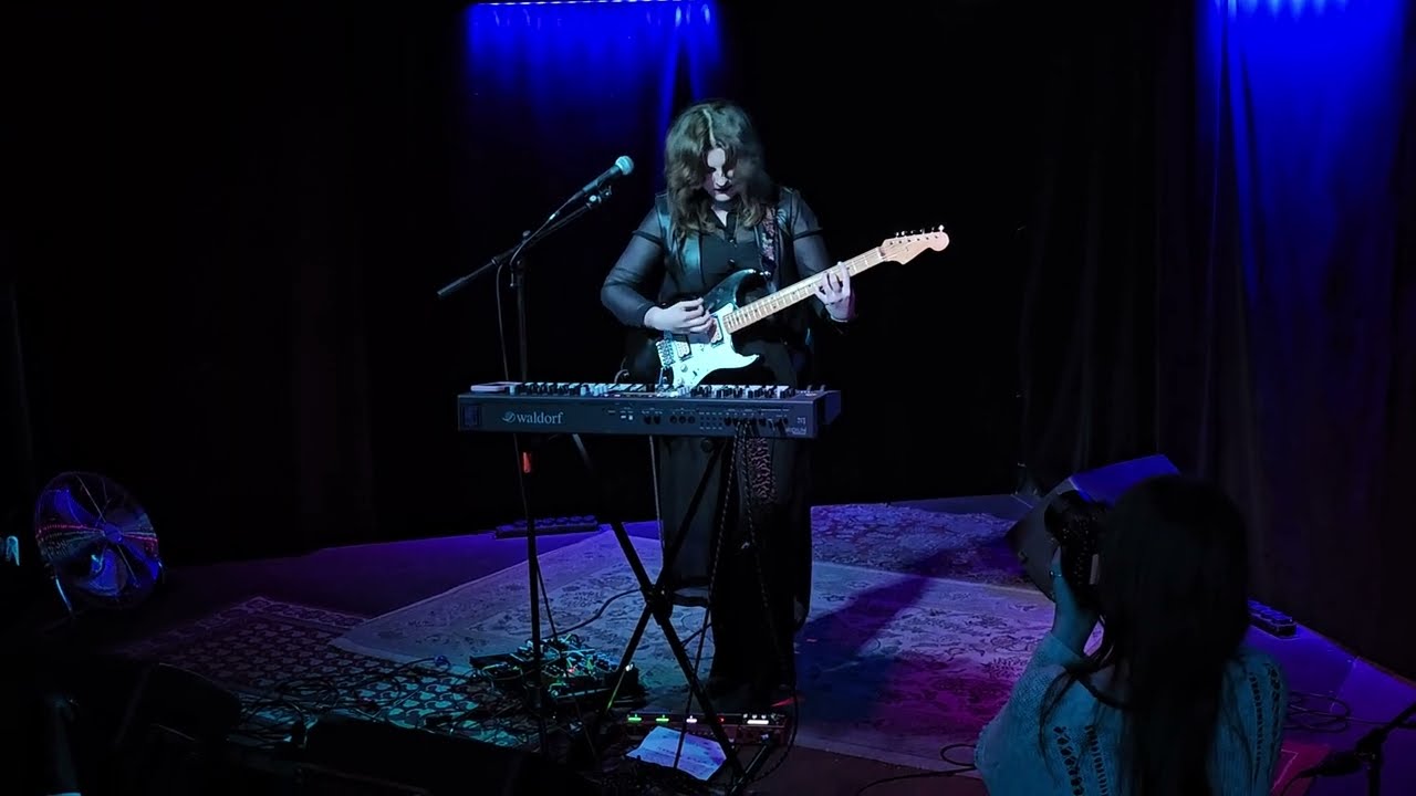 Csalogány - Táncot jár az Éj live@Manyi
