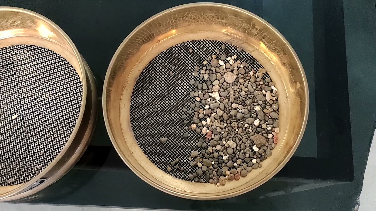 हिंदी मे - Demo or Practical of Vibrating Screen or Sieve Shaker or Screen Analysis