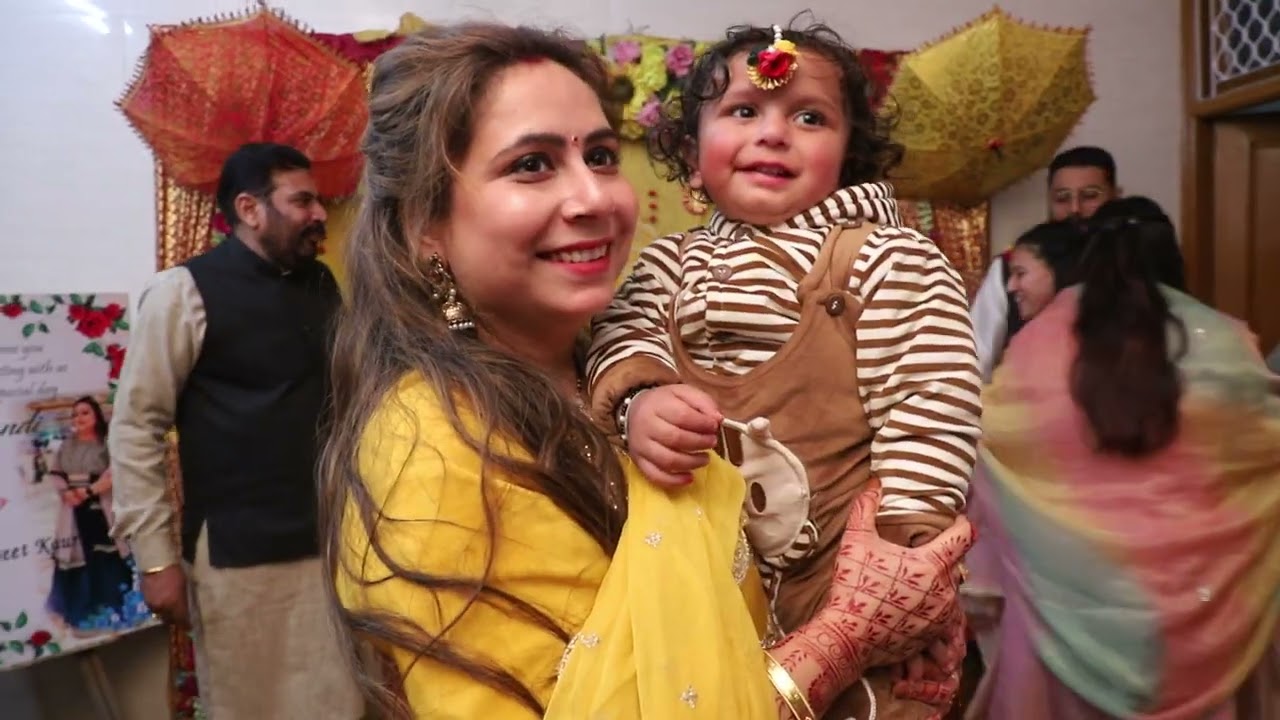 Haldi Vatna Sukhjeet & Sushant girl side