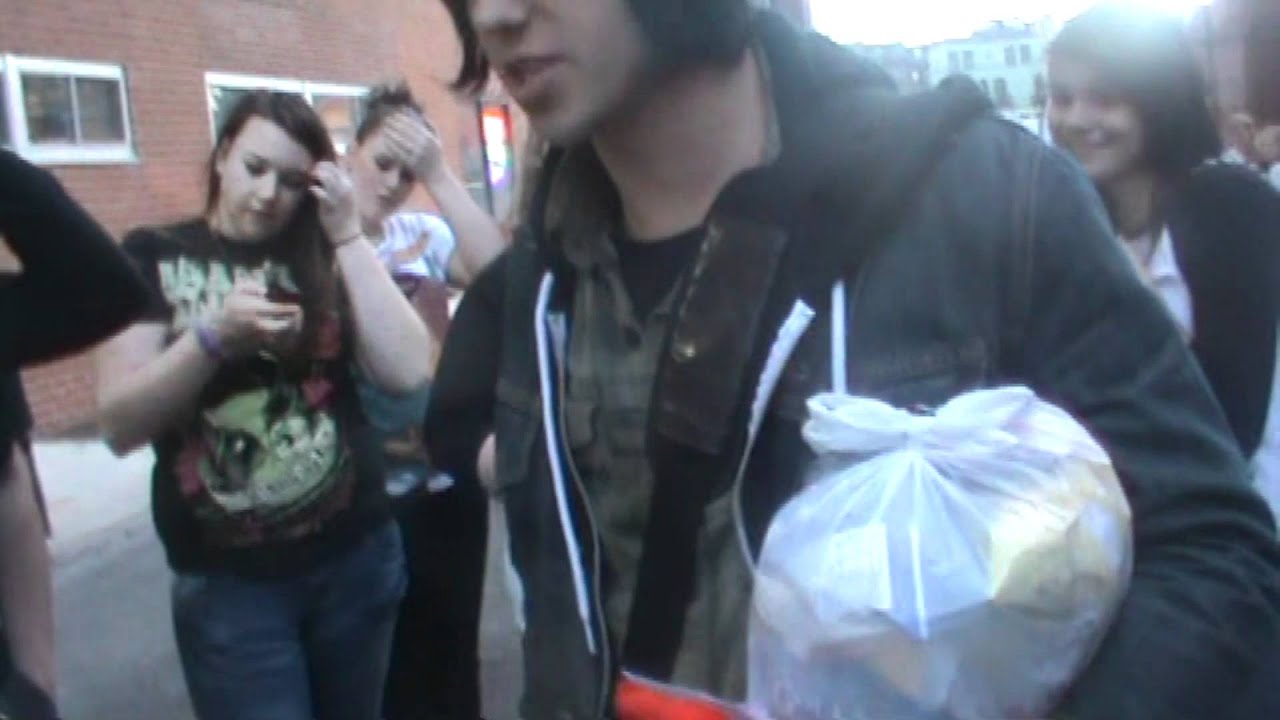a day with Kellin Quinn part 2  (hugging mob)