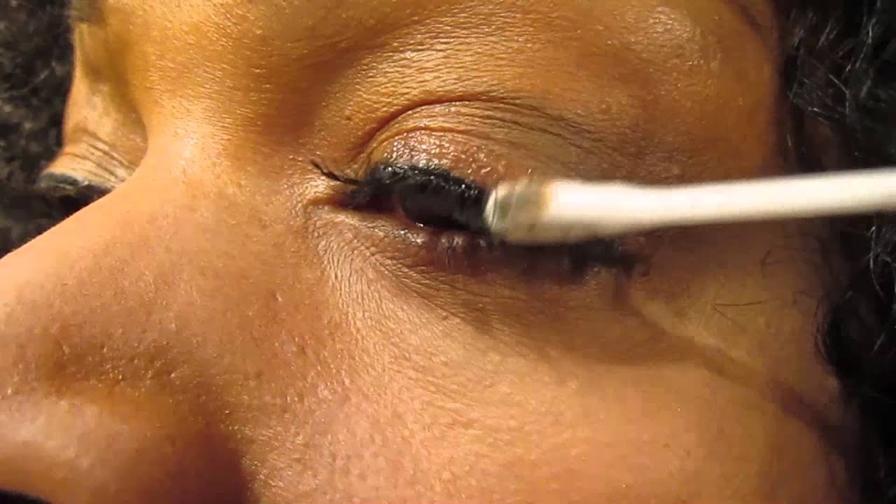 ♥ ♥How to remove false lashes..easily♥ ♥