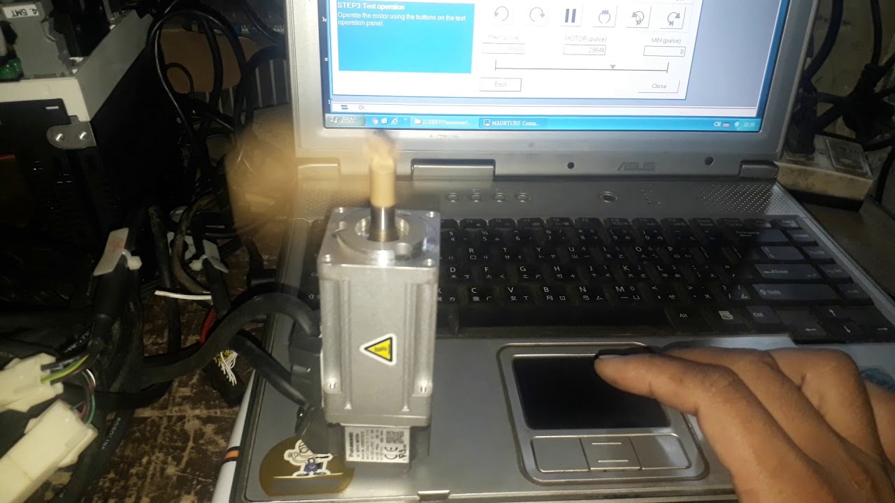Test servo panasonic bằng phần mềm Panaterm