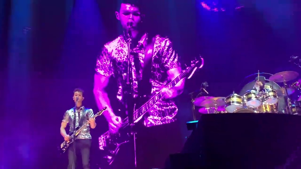 Royal Blood - Limbo [[Live at AFAS Live Amsterdam 23-03-2022]]