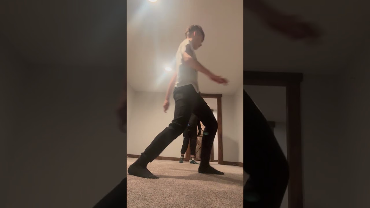 Galera assisti o vídeo de mim e do meu irmão @NeymarJrReal 