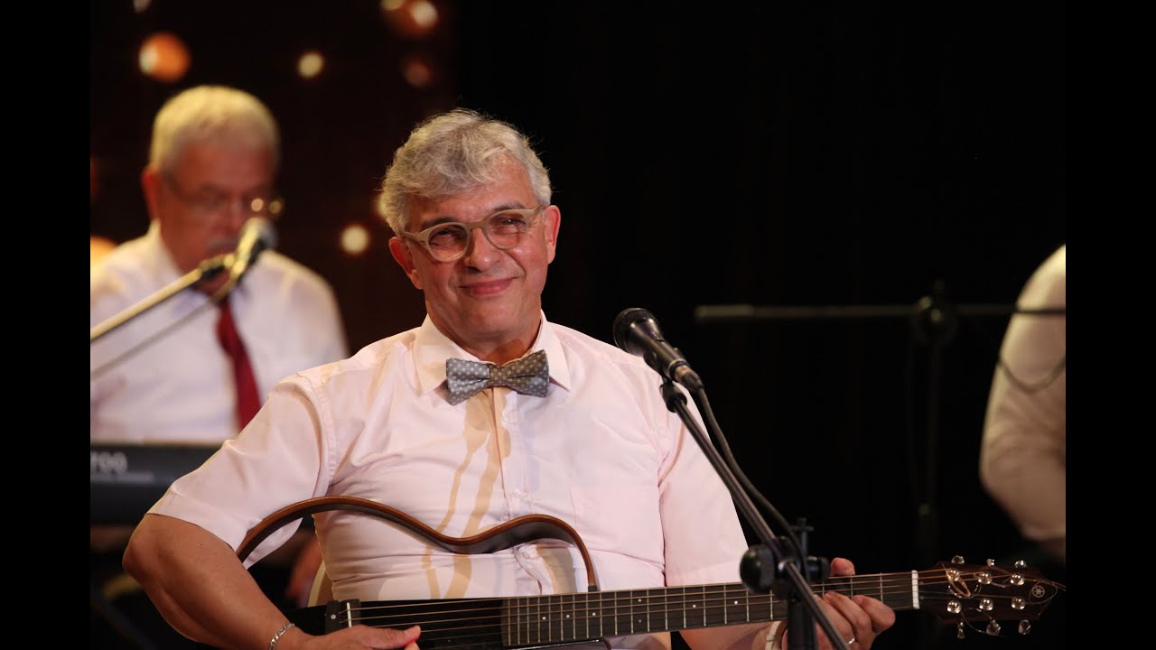 HAMIDOU EN CONCERT A LA SALLE IBN KHELDOUN ALGER