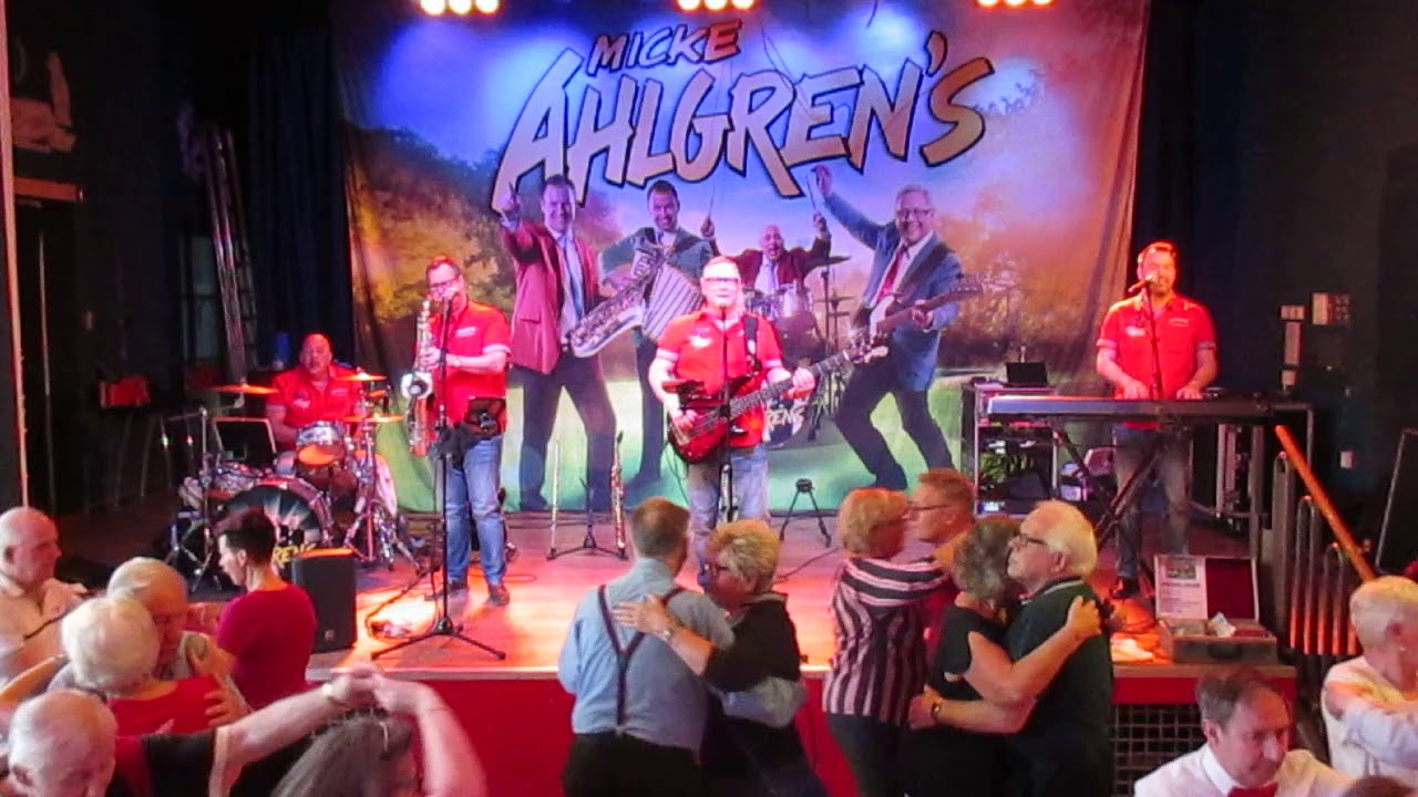 Micke Ahlgrens, Alviks Kulturhus, Bromma 1