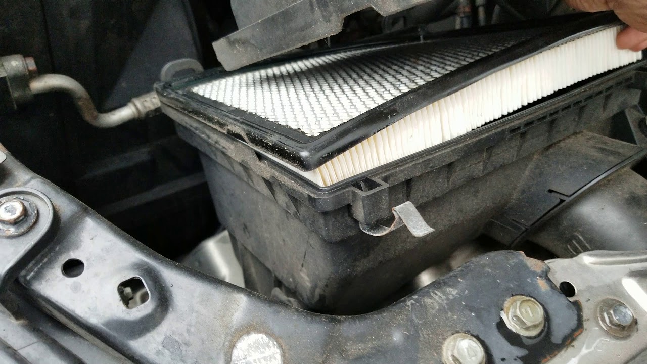 2005 Nissan Pathfinder air filter removed/replaced diy