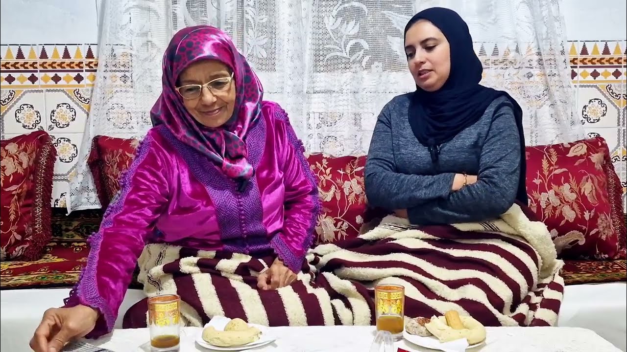 جلسة دافية وممتعة تفكرنا فيها الماضي بالضحك والحنين/الجزء الثالث 