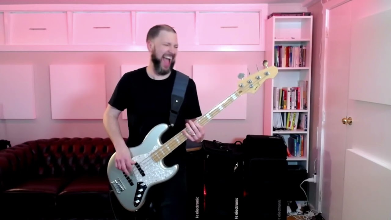 Bulls On Parade by Rage Against The Machine (bass cover, Atelier Z)