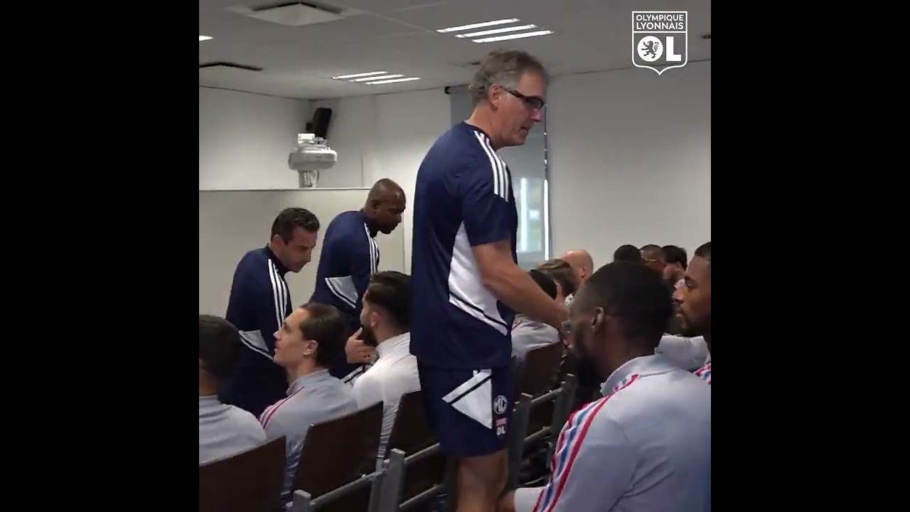Laurent Blanc et son staff d&eacute;barque &agrave; Lyon. Le d&eacute;but de l'&egrave;re Laurent Blanc &agrave; l'OL. 🦁🎥 @OL