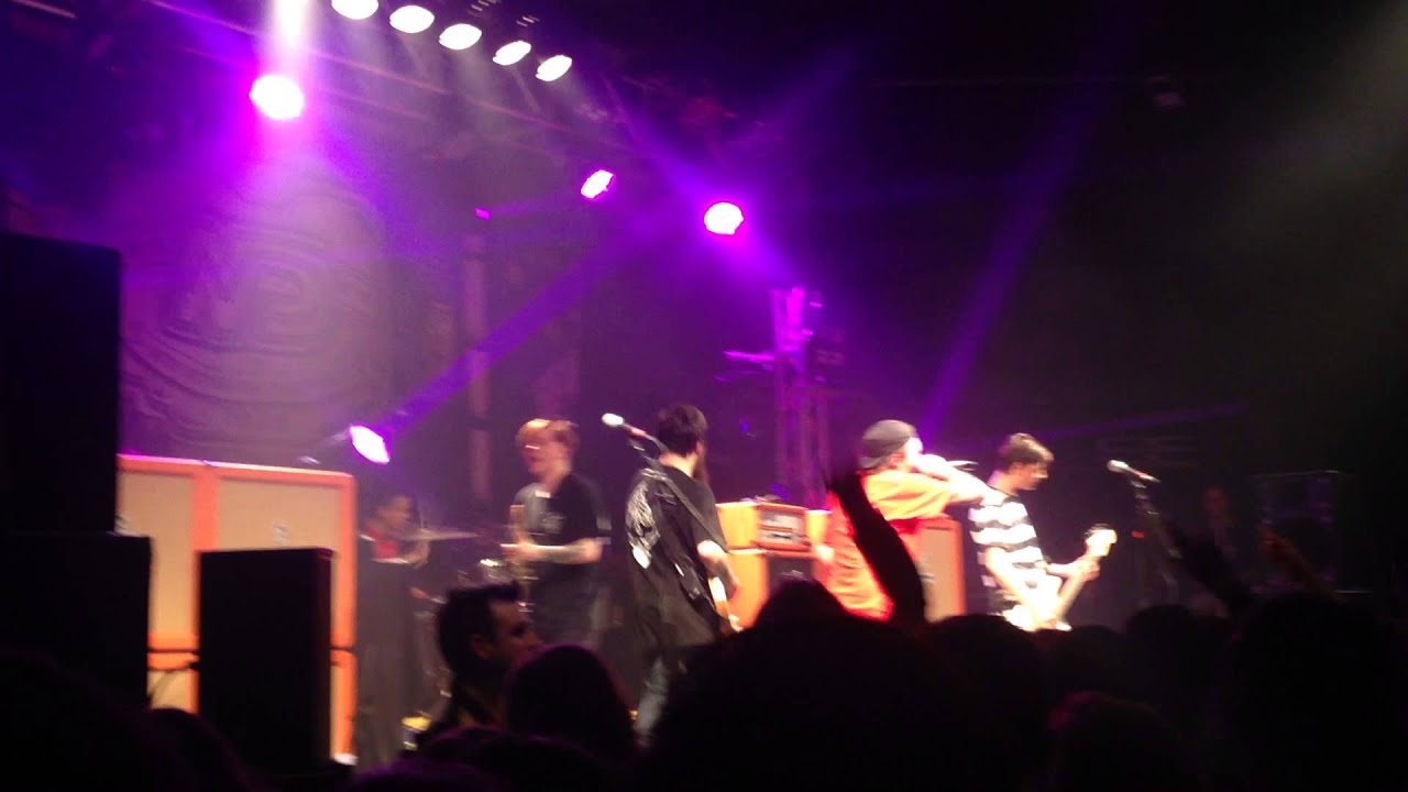 Neck deep-staircase wit bristol O2 3/02/15