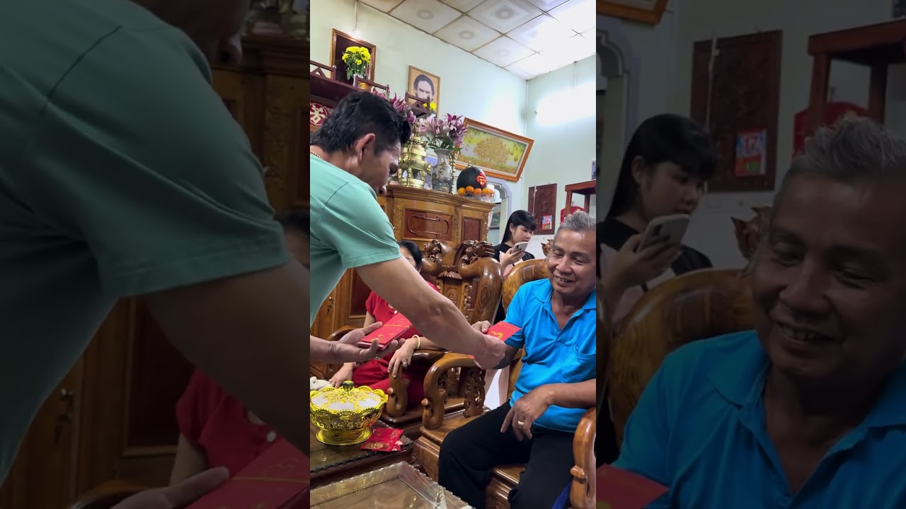Tết Bính Ngọ. Lì xì đầu năm mới. Mong một năm an lành và hạnh phúc