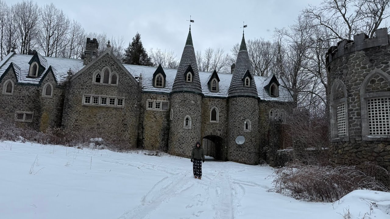 Insane castle left behind to explore 