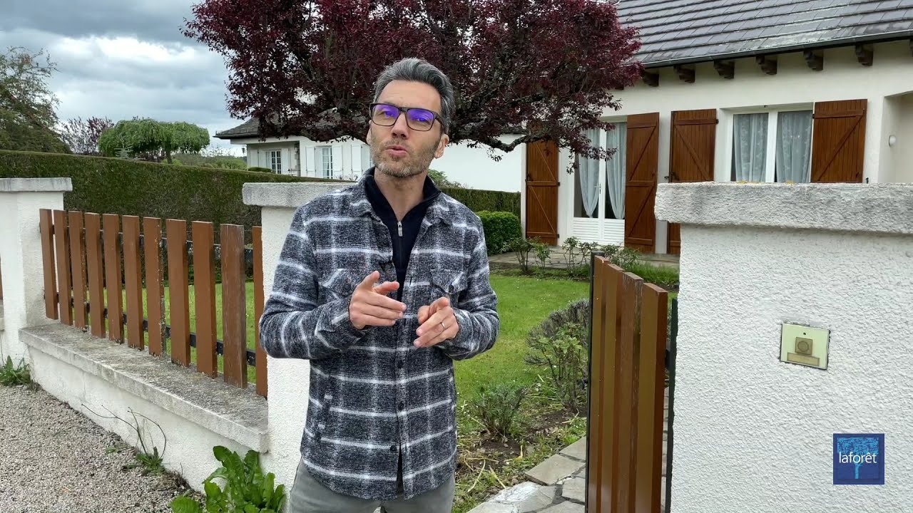 Maison Milly Crespiat   Arpajon sur Cère  210 m2  6 chambres et sous sol complet   avec Laforêt immo